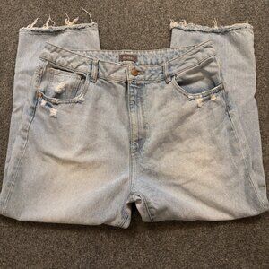 DL1961 Baldwin Distressed High Raise Vintage Straight Crop Faux Cuff Size 32/14